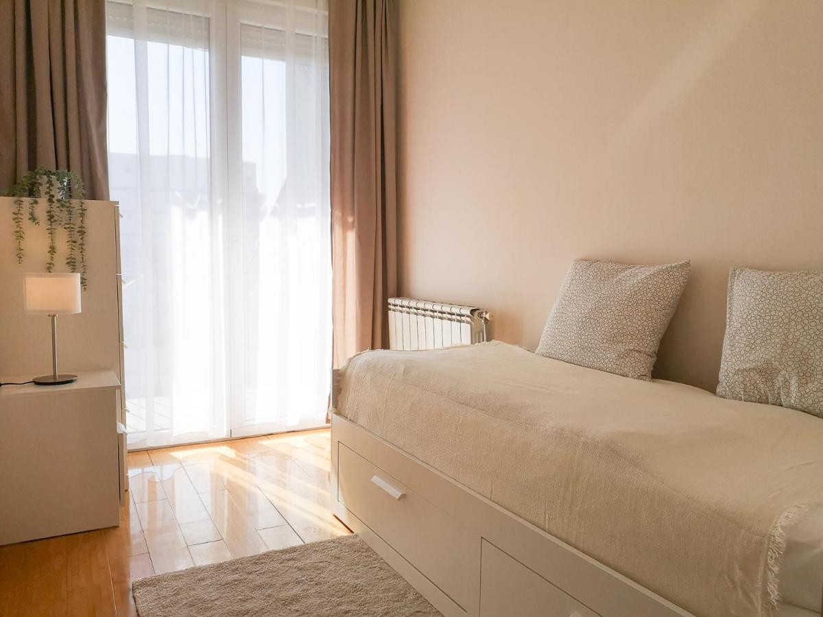 Filinhome Papa Suite 4 Novi Sad Exterior foto